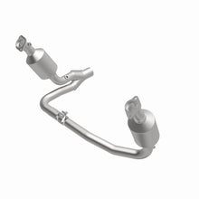 Load image into Gallery viewer, MagnaFlow 2004 Dodge Dakota 4.7L Direct Fit Catalytic Converter
