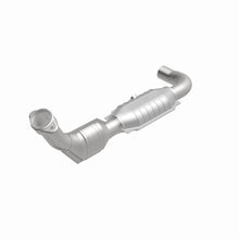 Load image into Gallery viewer, MagnaFlow 99-00 Ford Exped 4.6L Direct Fit Converter