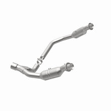 Load image into Gallery viewer, MagnaFlow 2006 Dodge Ram 1500 4.7L Direct Fit Converter