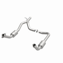 Load image into Gallery viewer, MagnaFlow 09-14 Ford E-250 4.6L Direct Fit Converter