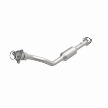 Load image into Gallery viewer, MagnaFlow 04-05 Chevrolet Cavalier 2.2L Direct Fit Converter