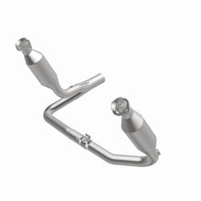 Load image into Gallery viewer, MagnaFlow 2004 Dodge Dakota 3.7L Direct Fit Catalytic Converter