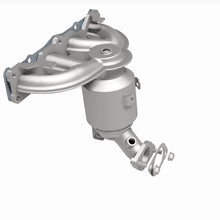 Load image into Gallery viewer, MagnaFlow 13-17 Hyundai Santa Fe Sport 2.4L Direct Fit Catalytic Converter