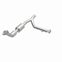 Load image into Gallery viewer, MagnaFlow 2000 Ford F-150 5.4L Direct Fit Converter