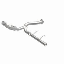 Load image into Gallery viewer, MagnaFlow 07-08 Ford Expedition 5.4L Direct Fit Converter