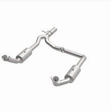 Load image into Gallery viewer, MagnaFlow 09-13 Ford E-350 Super Duty V10 6.8 OEM Underbody Direct Fit Catalytic Converter