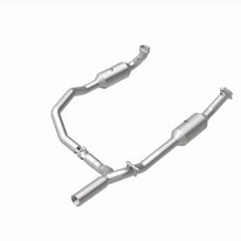 Load image into Gallery viewer, MagnaFlow 17-18 Ford E-350 6.8L Direct Fit Converter