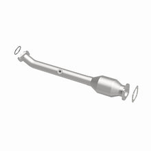 Load image into Gallery viewer, MagnaFlow Direct Fit Catalytic Converter OEM 05-06 Nissan Pathfinder 4.0L