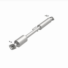 Load image into Gallery viewer, MagnaFlow 14 Hyundai Sonata 2.4L Direct Fit Catalytic Converter