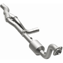 Load image into Gallery viewer, MagnaFlow 04-06 Dodge Durango 5.7L Direct Fit Converter