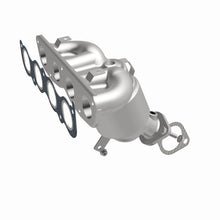Load image into Gallery viewer, MagnaFlow 19-20 Hyundai Tucson OEM/EPA Compliant Manifold Catalytic Converter