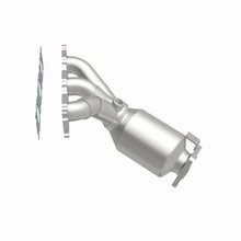 Load image into Gallery viewer, MagnaFlow 2007 XC90 3.2L Underbody Direct Fit Converter