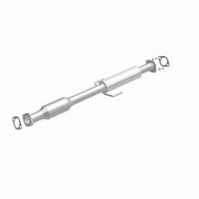 Load image into Gallery viewer, MagnaFlow 14-15 Cadenza 3.3L Underbody Direct Fit Converter