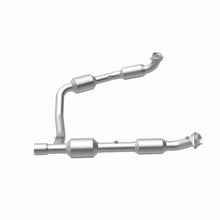 Load image into Gallery viewer, MagnaFlow 05-08 Ford E-350 Super Duty 5.4L Direct Fit Converter