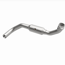 Load image into Gallery viewer, MagnaFlow 05-06 Ford Expedition 5.4L Direct Fit Converter