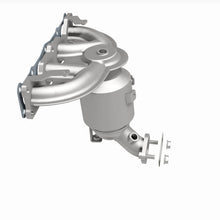 Load image into Gallery viewer, MagnaFlow 13-17 Hyundai Santa Fe Sport 2.4L Direct Fit Catalytic Converter