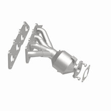 Load image into Gallery viewer, MagnaFlow Direct Fit Catalytic Converter 12-17 Hyundai Accent 1.6L