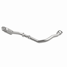 Load image into Gallery viewer, MagnaFlow Direct Fit Catalytic Converter 10-13 Land Rover LR4 V8 5.0L OEM Underbody