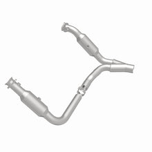 Load image into Gallery viewer, MagnaFlow 2009 Dodge Ram 1500 5.7L Direct Fit Converter