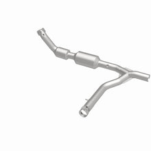Load image into Gallery viewer, MagnaFlow 2000 Ford F-150 5.4L Direct Fit Converter