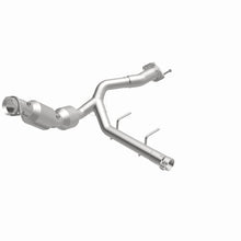 Load image into Gallery viewer, MagnaFlow 21-23 Ford F-150 3.5L Right Underbody Direct Fit Converter