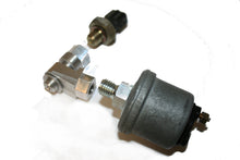 Load image into Gallery viewer, BMW Oil Distribution Mounting Block for Gauges