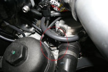Load image into Gallery viewer, BMW Oil Distribution Mounting Block for Gauges