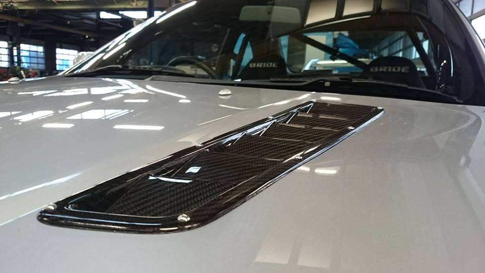Universal Fitment Hood Vents, Long                      Universal Fitment Hood Vents, Long