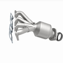 Load image into Gallery viewer, MagnaFlow 2016 Mitsubishi Outlander Manifold 2.4L Direct Fit Catalytic Converter