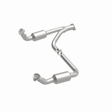 Load image into Gallery viewer, MagnaFlow 2000 Cadillac Escalade 5.7L Direct Fit Converter