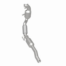 Load image into Gallery viewer, MagnaFlow 16-18 Volkswagen Jetta L4 OEM Underbody Single Direct Fit Converter
