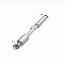 Load image into Gallery viewer, MagnaFlow 14 Hyundai Sonata 2.4L Direct Fit Catalytic Converter