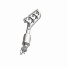 Load image into Gallery viewer, MagnaFlow 11-13 QX56 V8 5.6 OEM Manifold Direct Fit Converter