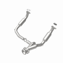 Load image into Gallery viewer, MagnaFlow 09-10 Cadillac Escalade 6.2L Direct Fit Converter