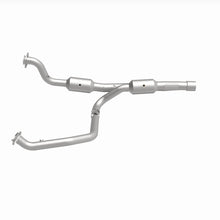 Load image into Gallery viewer, MagnaFlow 14-18 2500 V8 6.4 OEM Underbody Direct Fit Converter