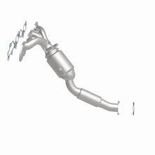 Load image into Gallery viewer, MagnaFlow 08-09 Ford Focus 2.0L Direct Fit Converter