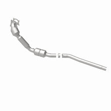 Load image into Gallery viewer, MagnaFlow 14-17 Volkswagen Tiguan 2.0L Direct Fit Converter