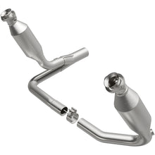 Load image into Gallery viewer, MagnaFlow 2004 Dodge Dakota 3.7L Direct Fit Catalytic Converter