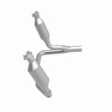 Load image into Gallery viewer, MagnaFlow 2004 Dodge Dakota 3.7L Direct Fit Catalytic Converter