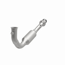 Load image into Gallery viewer, MagnaFlow 2004 Jeep Liberty 3.7L Direct Fit Converter