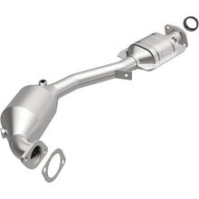 Load image into Gallery viewer, MagnaFlow 2005 Subaru Outback 2.5L Direct Fit Converter