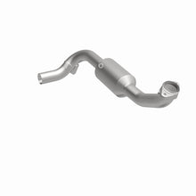 Load image into Gallery viewer, MagnaFlow 2005 Lincoln Navigator 5.4L Direct Fit Converter