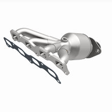 Load image into Gallery viewer, MagnaFlow 2016 Mitsubishi Outlander Manifold 2.4L Direct Fit Catalytic Converter