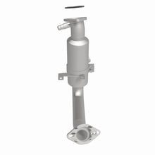 Load image into Gallery viewer, MagnaFlow 00-02 Ford Focus 2.0L Direct Fit Converter