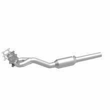 Load image into Gallery viewer, MagnaFlow 2001 Volkswagen Jetta 2.0L Direct Fit Converter