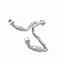 Load image into Gallery viewer, MagnaFlow 09-10 Cadillac Escalade 6.2L Direct Fit Converter