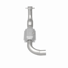 Load image into Gallery viewer, MagnaFlow 99-00 Ford Exped 4.6L Direct Fit Converter