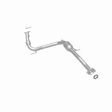 Load image into Gallery viewer, MagnaFlow 15-17 Chevrolet Colorado 2.5L Direct Fit Converter