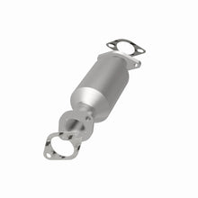 Load image into Gallery viewer, MagnaFlow 11-13 Sorento 2.4L Underbody Direct Fit Converter