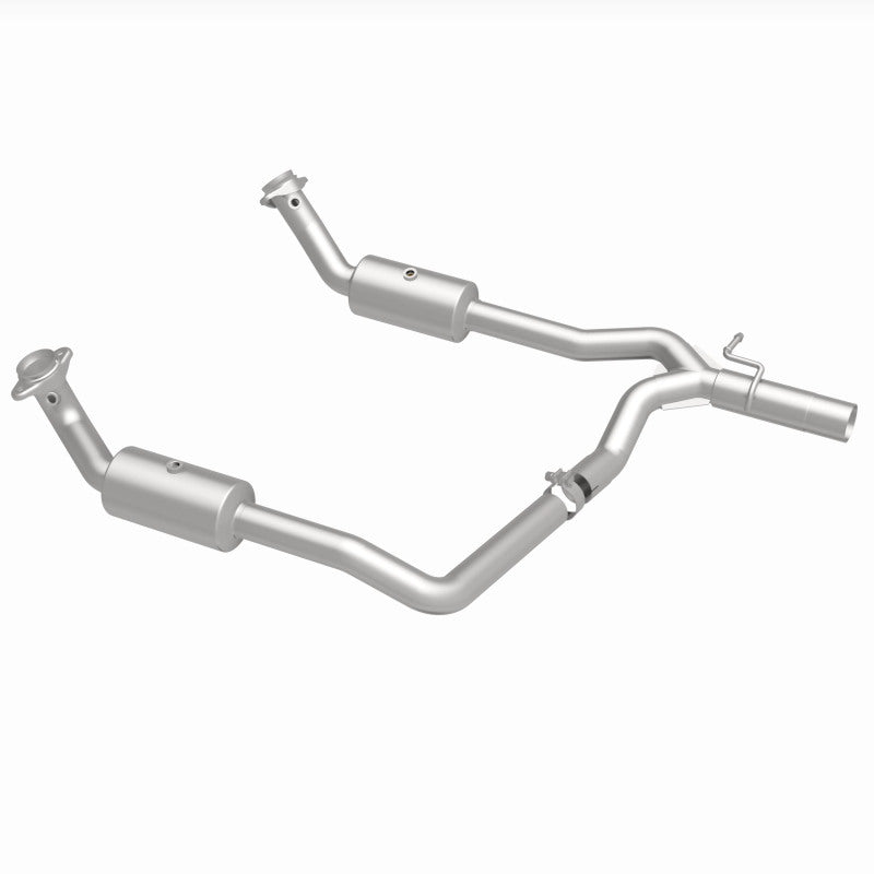 MagnaFlow 09-13 Ford E-350 Super Duty V10 6.8 OEM Underbody Direct Fit Catalytic Converter